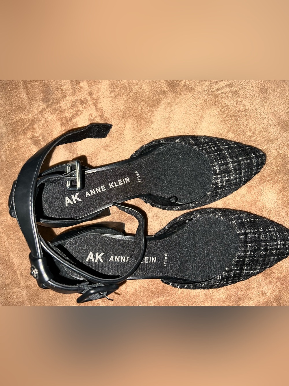 Anne Klein Black Tweed Pointed Ankle-Strap Heels size 8
